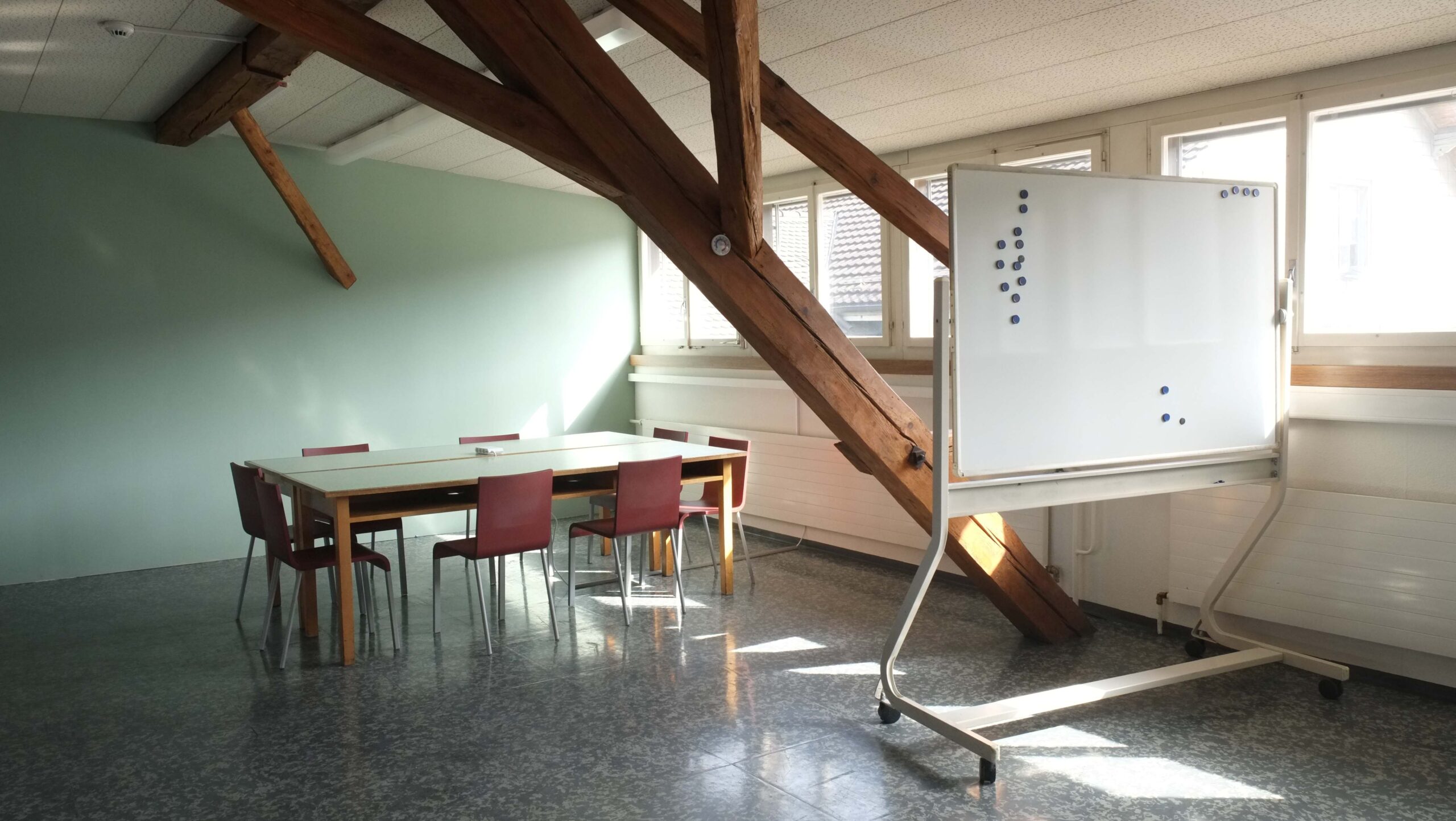 MarieOtto – Nische mit Whiteboard